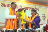 mp politics katni independent mayor preeti suri joins bjp