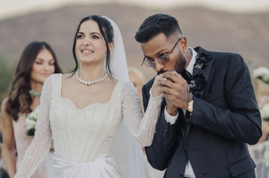 hardik pandya natasa stankovic, hardik and natasha wedding, hardik natasa kissing, hardik and natasha son, hardik natasha wedding in udaipur, hardik pandya batting