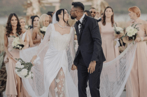 hardik pandya natasa stankovic, hardik and natasha wedding, hardik natasa kissing, hardik and natasha son, hardik natasha wedding in udaipur, hardik pandya batting