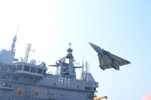 INS Vikrant, Indian Navy, Light Combat Aircraft, LCA, LCA Lands On INS Vikrant, Aatmanirbhar Bharat, Indian Naval Pilots, landing of LCA, Indigenous Aircraft, indigenous Fighter Aircraft, BJP Government, Narendra Modi, Indian Army