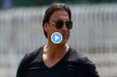 Shoaib Akhtar trolled Kamran Akmal english mocks