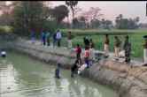 bihar liquor hidden, liquor hidden in pond, bihar, vaishali, harpur village, fish pond, holi, haryana
