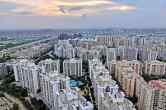 UP News: More than 24 thousand flats stuck in Noida, Rs 4732.51 crore outstanding on builders