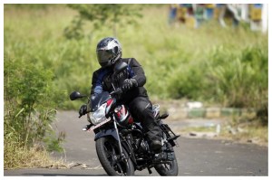 bajaj discover 125, bajaj bikes, bikes under 60000, petrol bikes