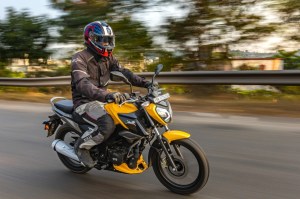 tvs raider 125, tvs bikes, petrol bikes, bikes under 80000