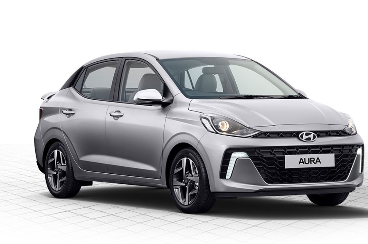  Hyundai AURA price, Hyundai AURA mileage