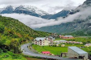 Summer Vacations Destinations near delhi, Ladakh, Kashmir, Manali, Shimla, Mount Abu