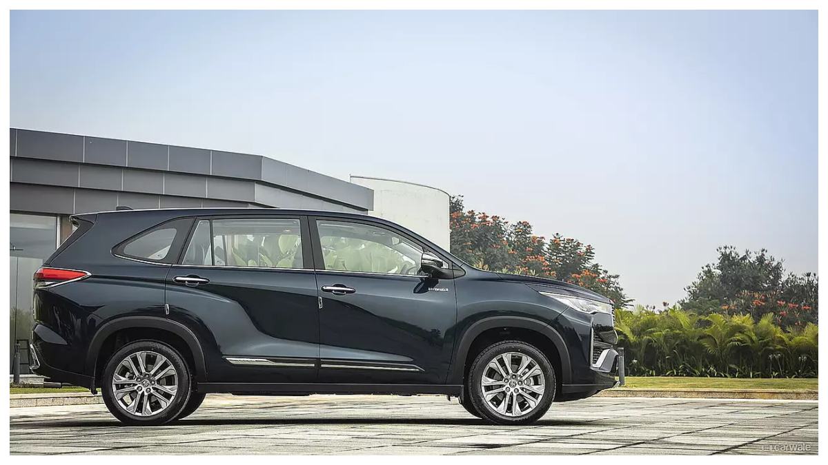 maruti-invicto-mpv-car-know-price-features-mileage