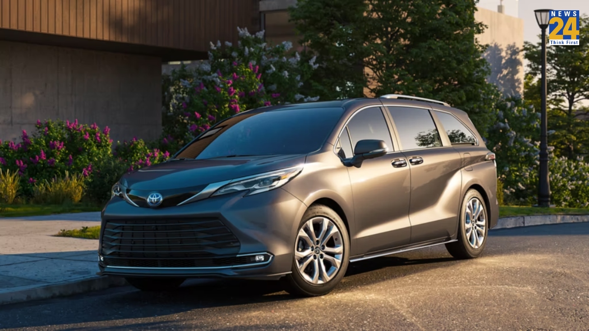 Toyota Sienna SUV car