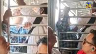 Mumbai Local Train Viral Video