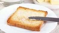 White butter and yellow butter difference in india,White butter and yellow butter difference in hindi,amul white butter amul unsalted butter vs white butter,what is yellow butter,difference between white butter and unsalted butter difference between makhan and butter in hindi,yellow butter amul