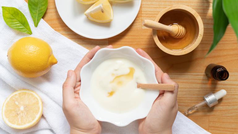 सिर की खुजली को हटाने के लिए दही का इस्तेमाल