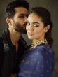 Shahid Kapoor KISSED Mira RAJPUT Shahid Kapoor POSES WITH WIFE Mira RAJPUT ENTERTAINMENT NEWS