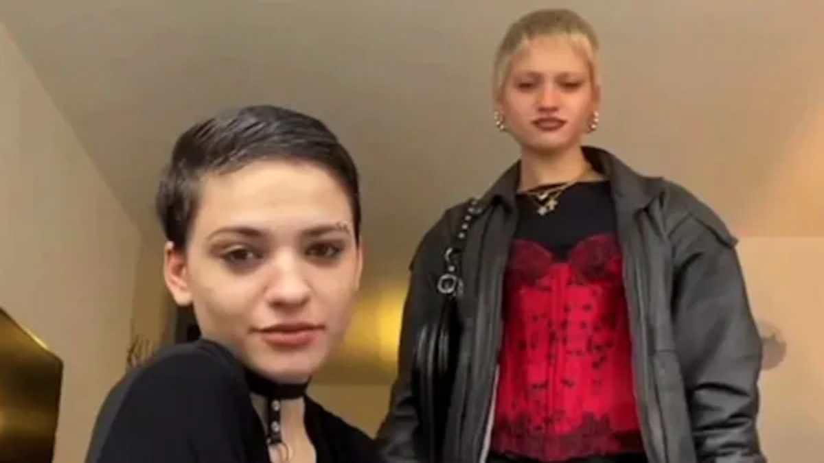 Twin Sisters Ano Sartania and Tako Khvitia Reunion 