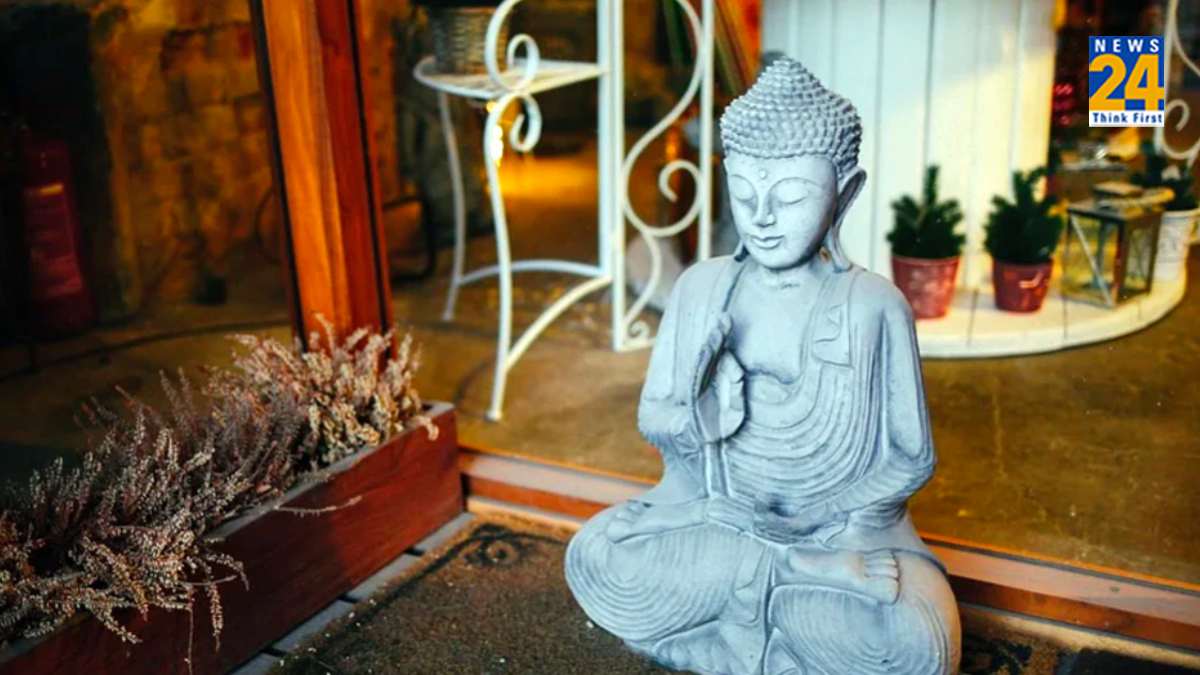statue of buddha