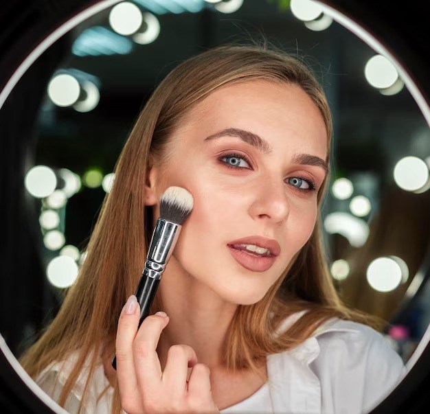 Monsoon makeup tips