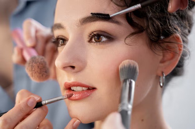 Monsoon makeup tips