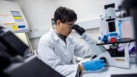 Hong Kong microbiologist Yuen Kwok Yung