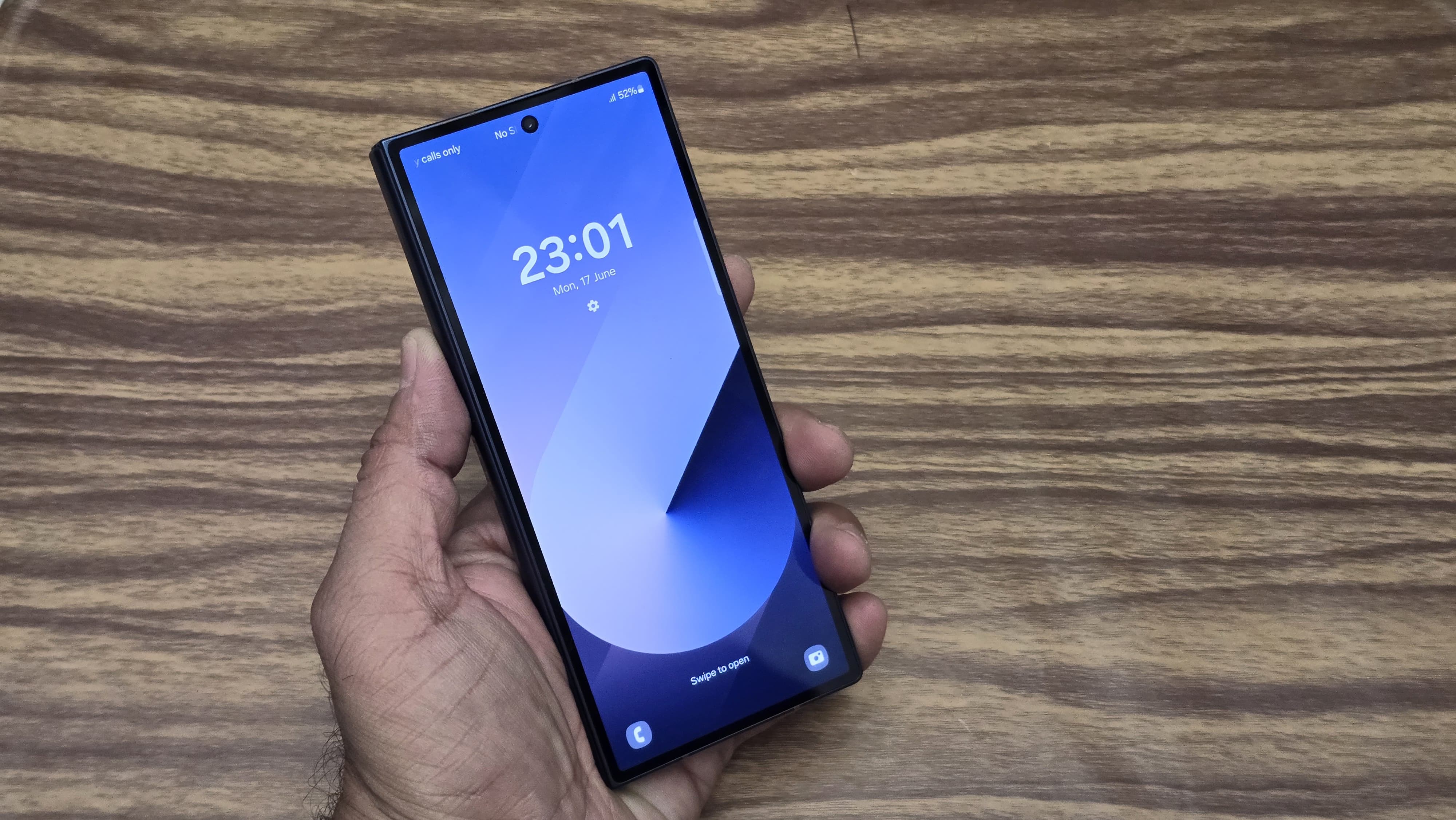 Samsung Galaxy Z Fold 6 Review
