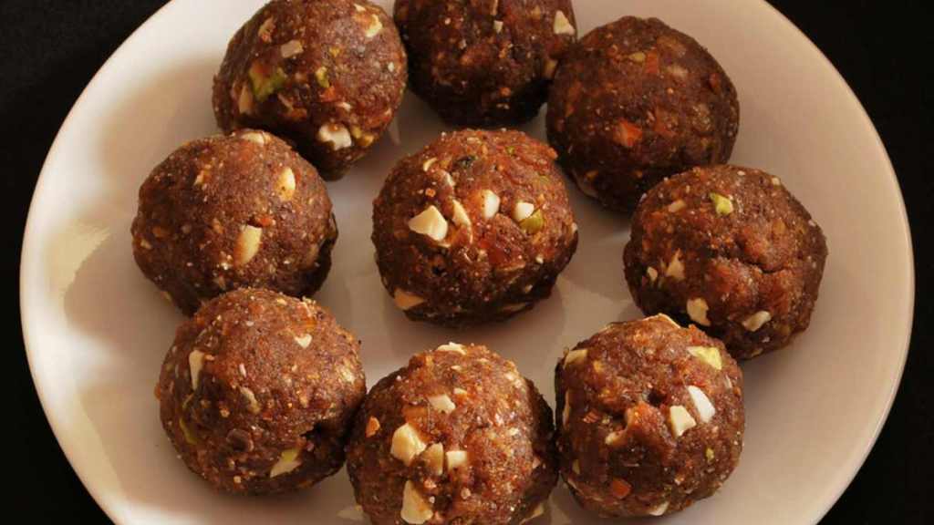 coconut laddu 2