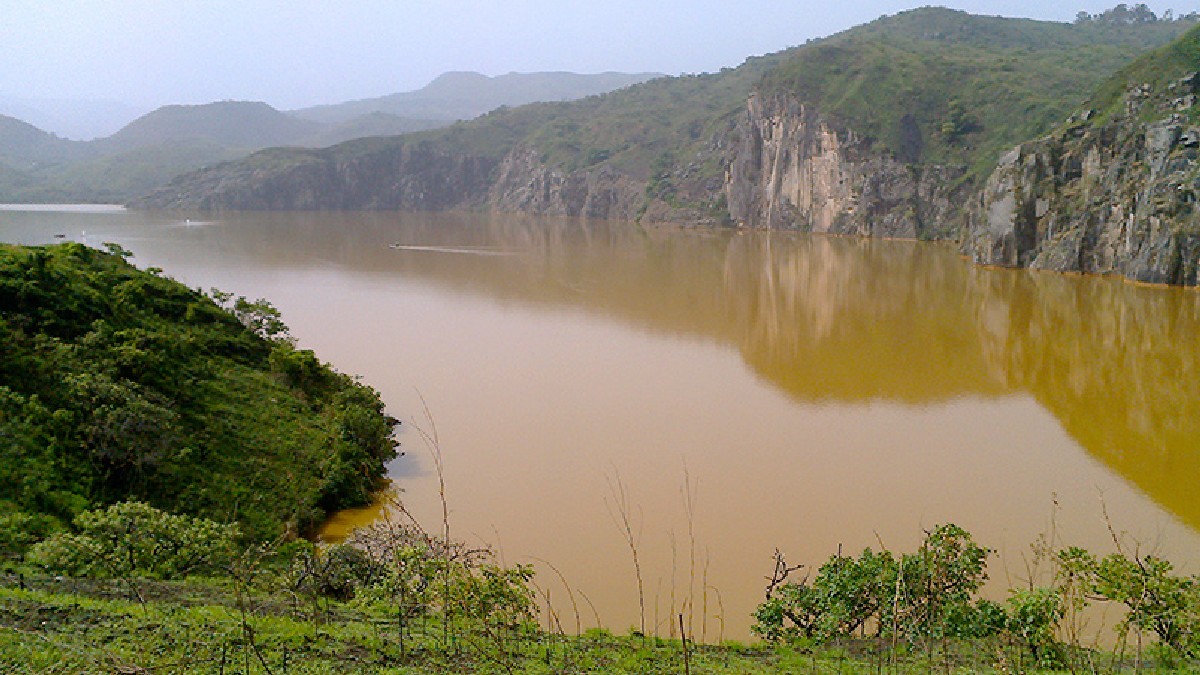 Tragedy of Lake Nyos (Cameroon)