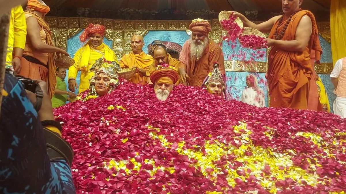 Holi mathura 