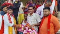 Bihar Minister Blanket Distribution Viral