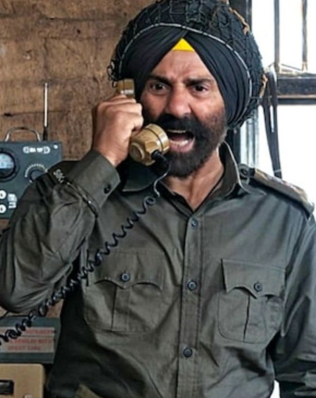इन फिल्मों को भी पछाड़ा