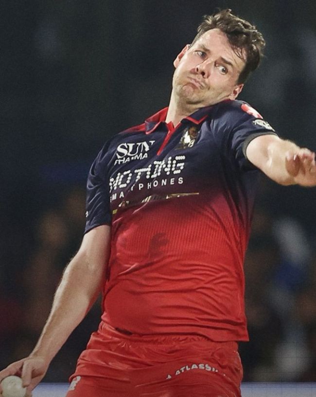 RCB ने दो करोड़ में खरीदा