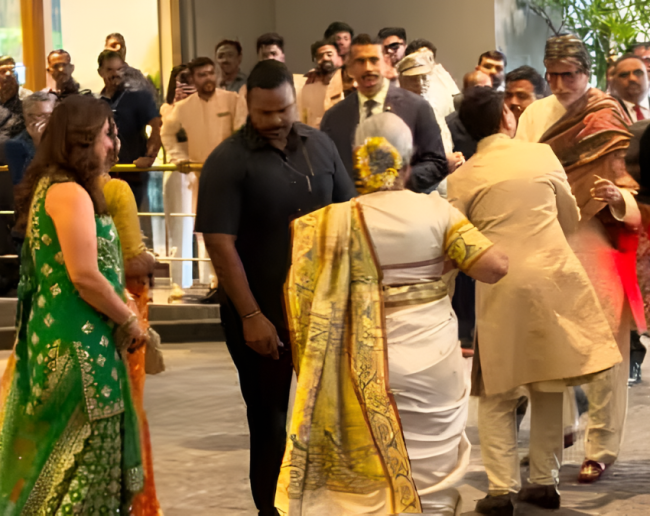अमिताभ बच्चन
