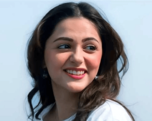 अनीत पड्डा की पहली फिल्म