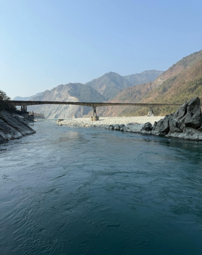 गंगा को मिलती हैं कई बड़ी सहायक नदियां