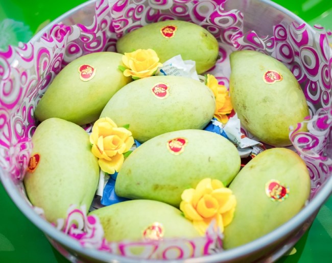 खुशबू से पहचानें असली पका हुआ आम