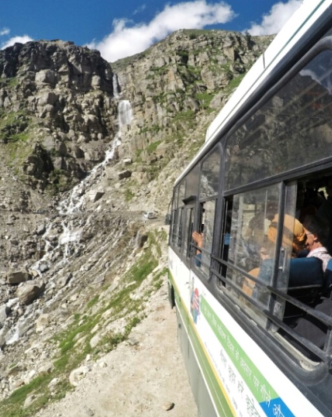 लेह बस स्टैंड लेह बस स्टैंड