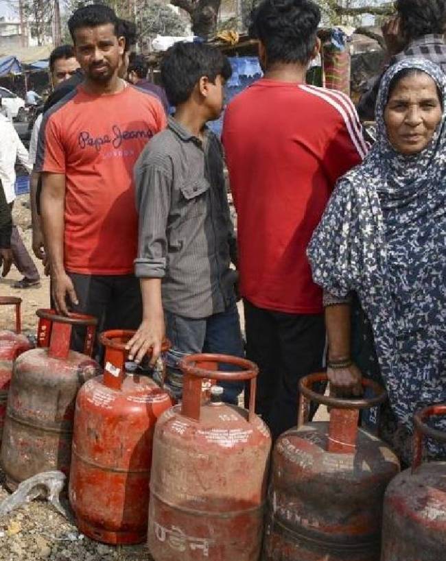 कैसे ये गुब्बारे बन गए हैं चलते-फिरते बम?