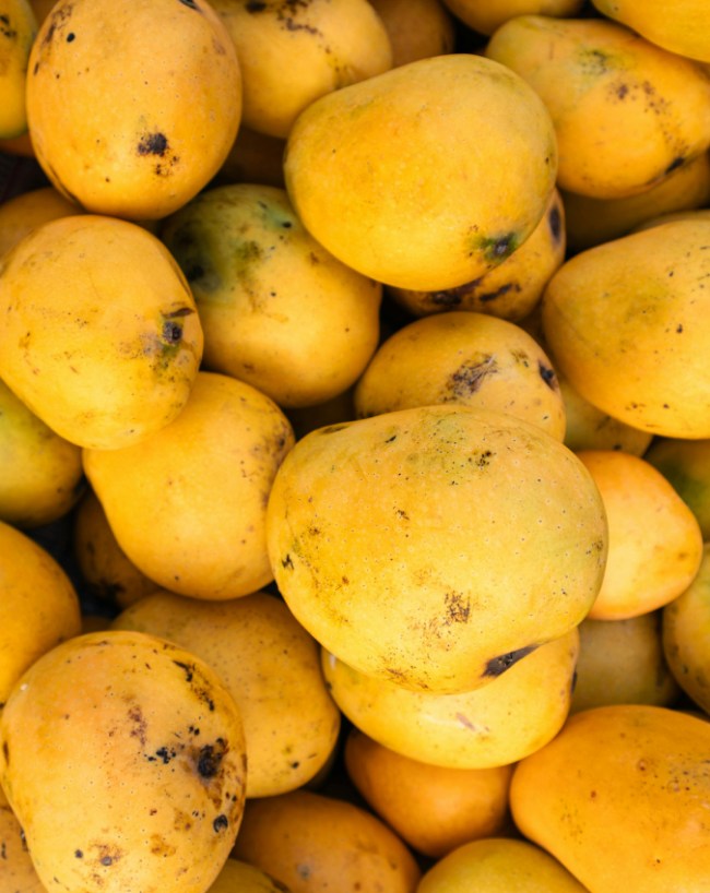 आम (Mangoes)