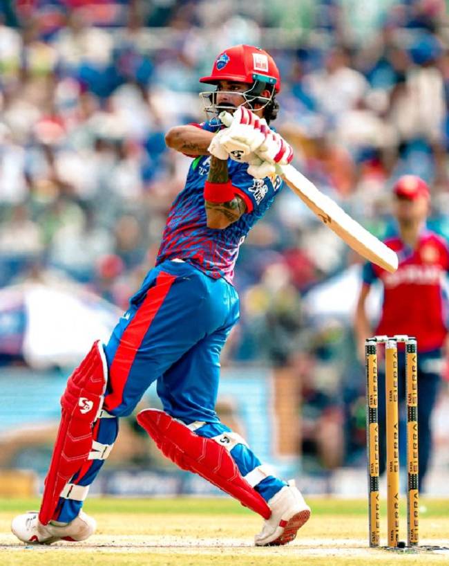 IPL में सर्वाधिक शतक जड़ने वाले संयुक्त रूप से तीसरे बल्लेबाज
