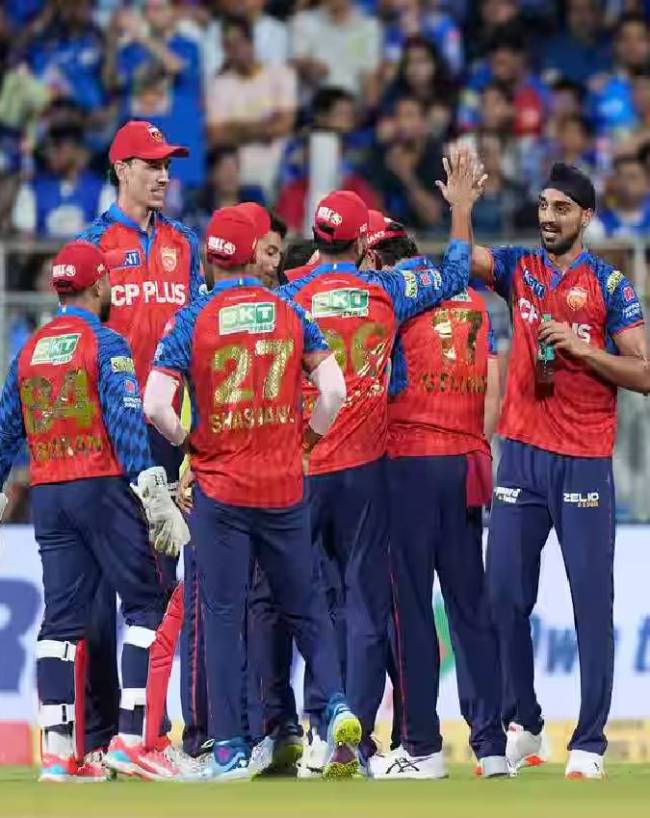 गेंदबाजों ने किया निराश 