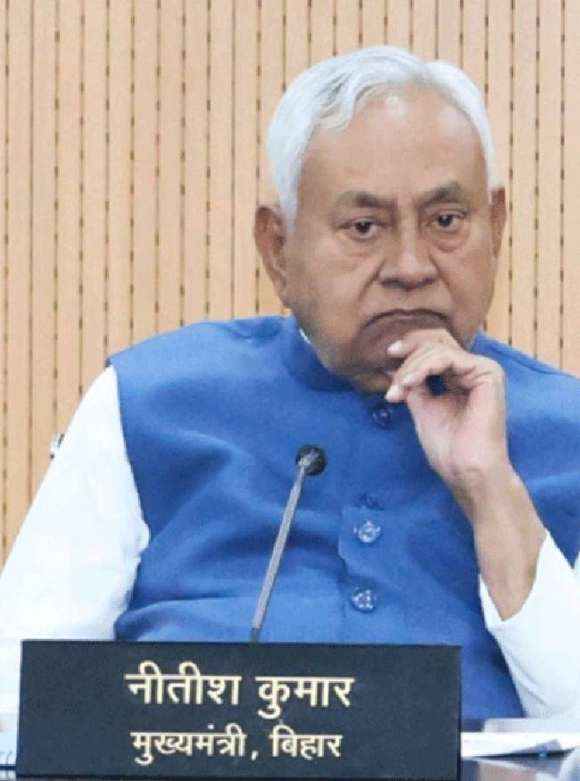 नीतीश कुमार मुख्यमंत्री पद के लायक नहीं रहे