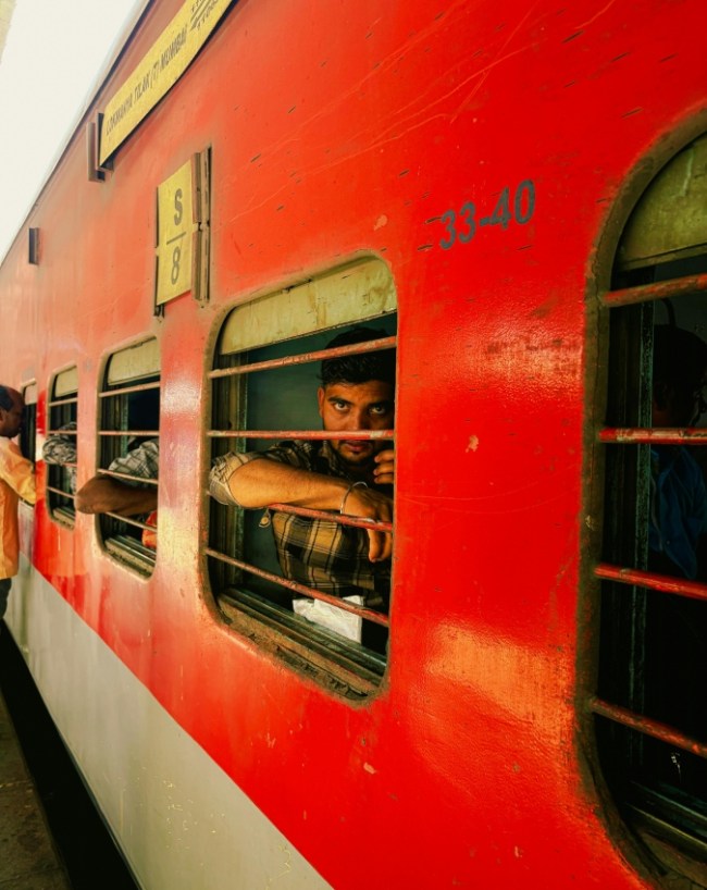 किसी भी स्टेशन से बुक करा सकेंगे टिकट