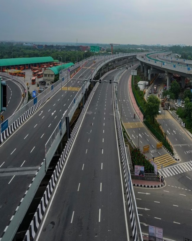 दयाल चौक के पास बने फ्लाईओवर या सुरंग