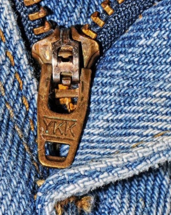ज्यादातर जींस की जिप पर क्यों लिखा होता है YKK?