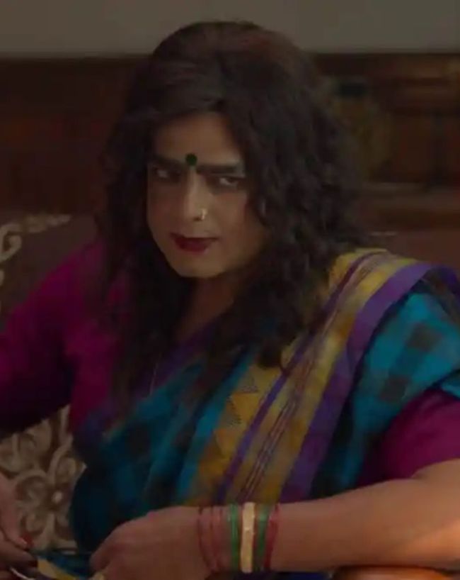कौन है खूंखार विलेन?