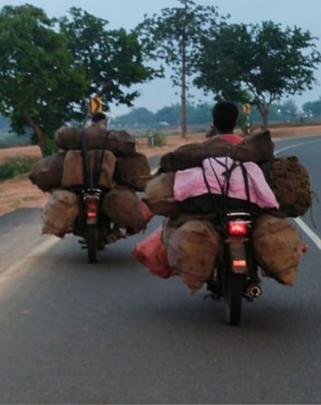 ओवरलोडिंग से भी फट सकता है टायर
