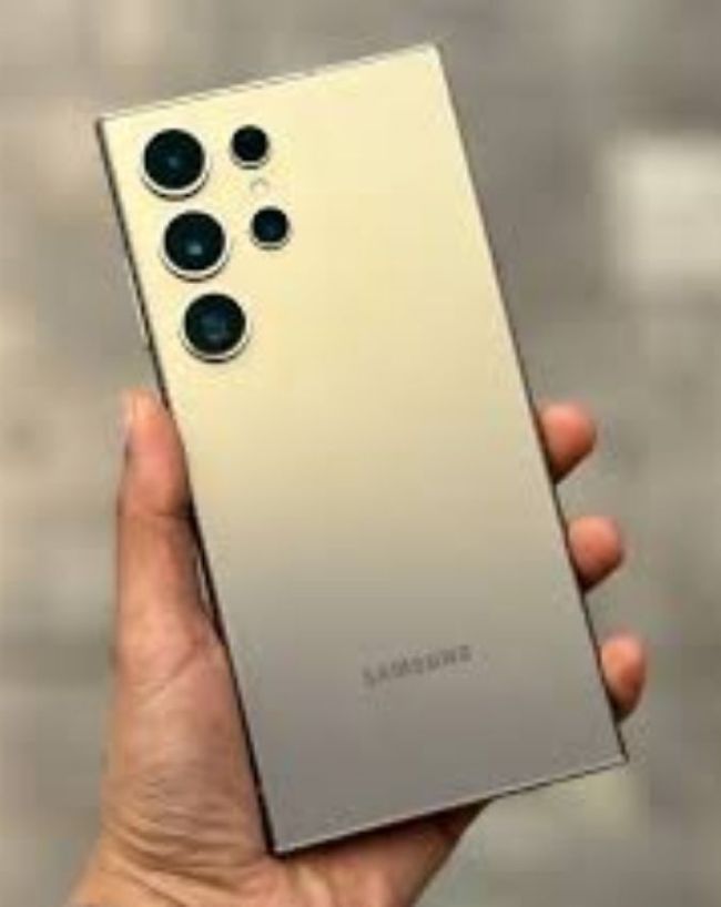 Samsung Galaxy S25 Ultra पर भारी कटौती