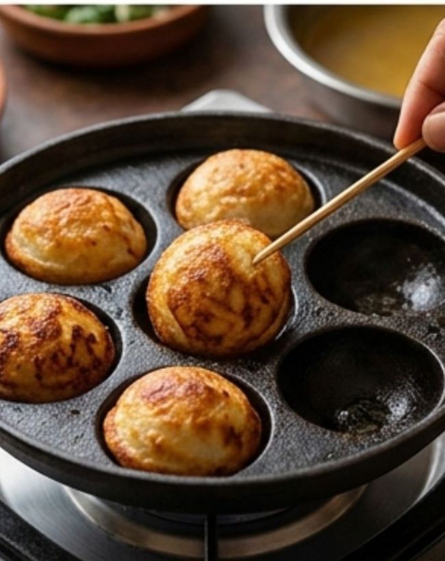 दोनों तरफ से सुनहरा होने तक पकाएं