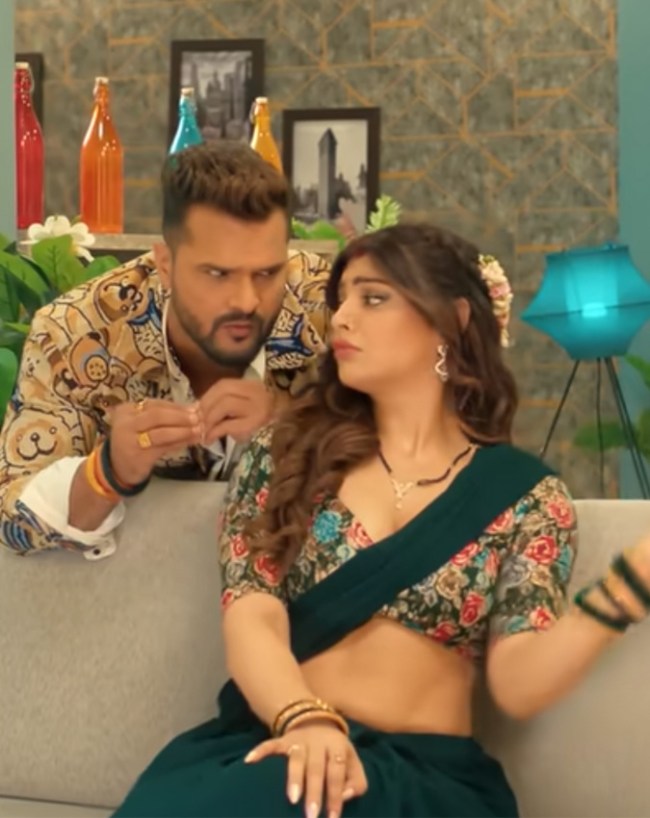 दोनों की डेटिंग की अफवाहें तेज