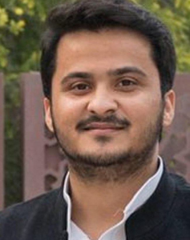 क्या है दो पासपोर्ट का पूरा मामला?