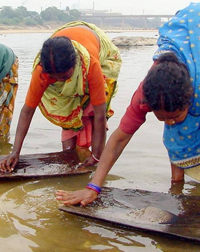 क्या वैज्ञानिक भी मानते हैं इन नदियों में सोने की मौजूदगी?