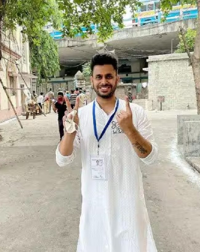 पार्टी से नाराज हैं मनोज तिवारी  